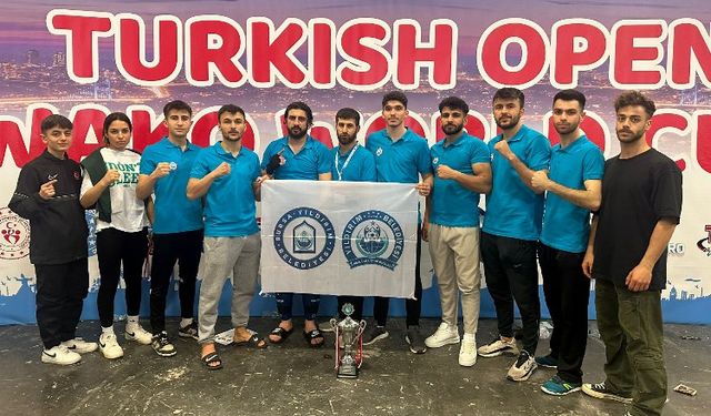 KickBoks'ta Bursa Yıldırım  rüzgârı