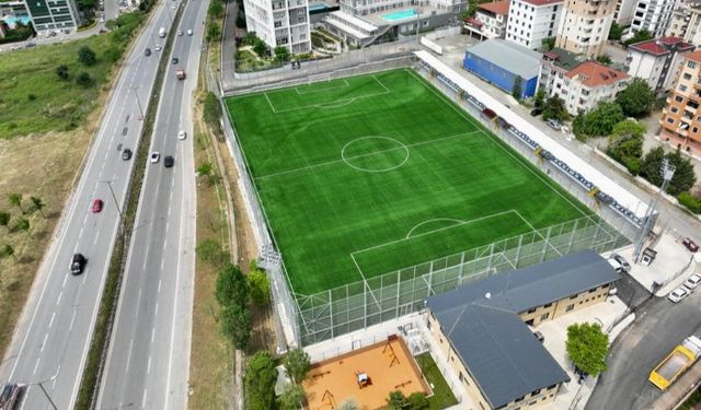 Kartal'a yeni futbol sahası