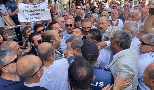 Bursa'da zam protestosunda bidonlu arbede!