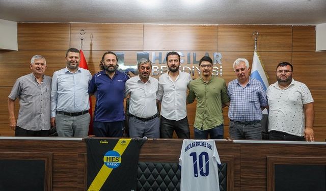 Kayseri Hacılar Erciyesspor'da imzalar atıldı