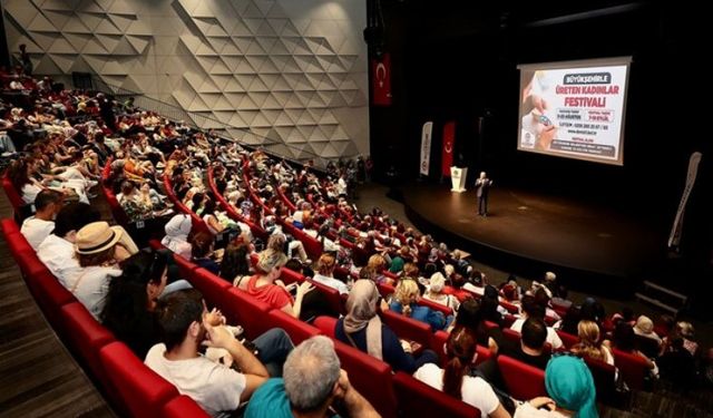 Büyükşehir üreten kadınların yanında