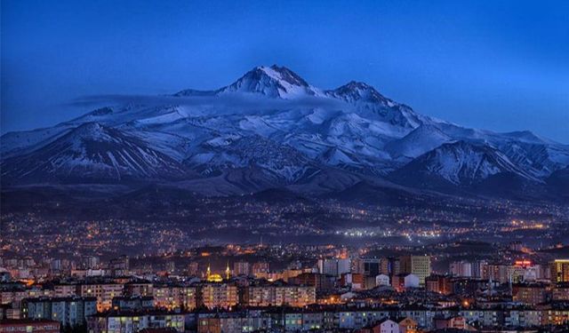 Erciyes Dağı'nda Plaj Voleybolu heyecanı