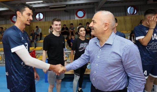 Gebze voleybol ekibine S. Arabistan’dan konuk