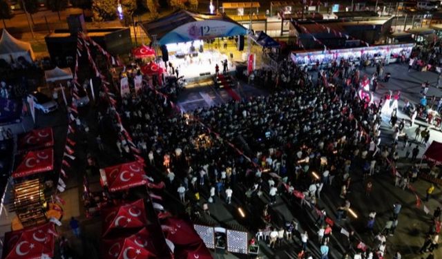 İzmit’te festival ateşi yakıldı