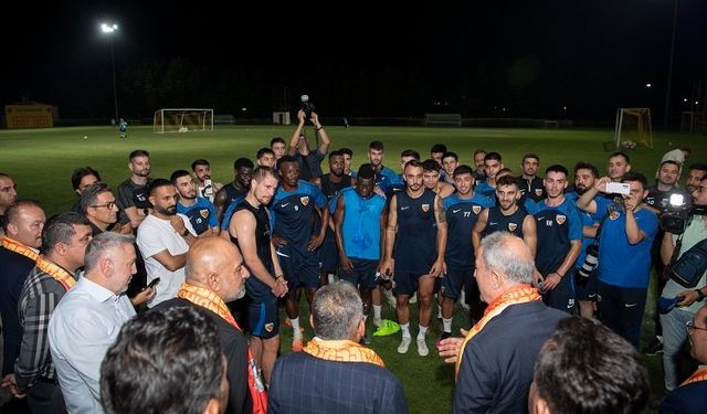 Kayserispor'a şehir protokolden moral ziyareti