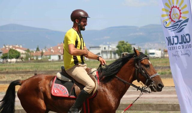 Rahvan atlarında Gölcük koşusu nefesleri kesti