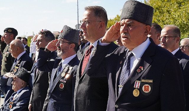 "Bu Ülkeyi Bizim için Vatan Kılanlara Çok Şey Borçluyuz"