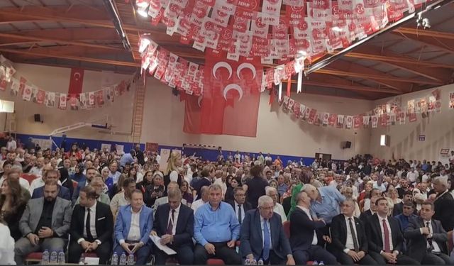 MHP İl başkanı M.Fevzi Altay güven tazeledi.