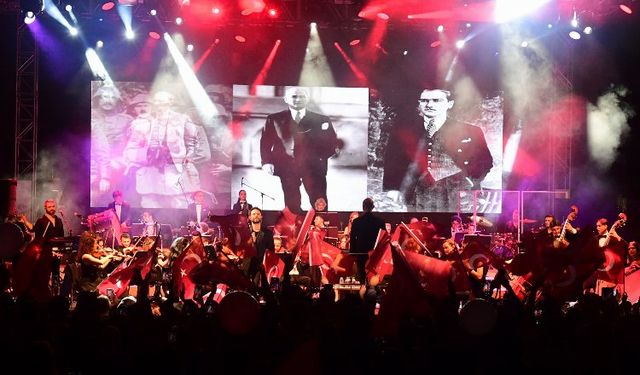 Özgün'le senfonik konser