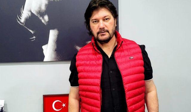 Sanatçı Ahmet Şafak'tan 100. yıl marşı