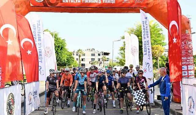 Zirveye pedalladılar