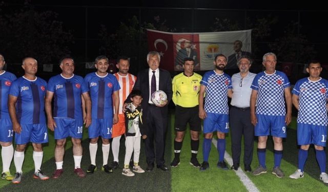 Adana'da 2. Muhtarlar Futbol Turnuvası başladı