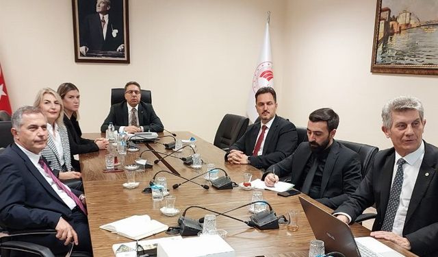 BUSİAD Bursa Vizyonu Belgesi'ni bakanlığa sundu