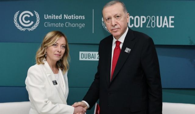 Cumhurbaşkanı Erdoğan diplomasi trafiğini Dubai'de sürdürüyor