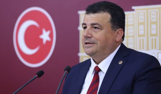 Milletvekili Öztürk Bursa'daki okulların dayanıklılığını MEB'e sordu