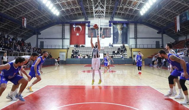 Sakarya Büyükşehir potada Etimetsgut’u ağırlıyor