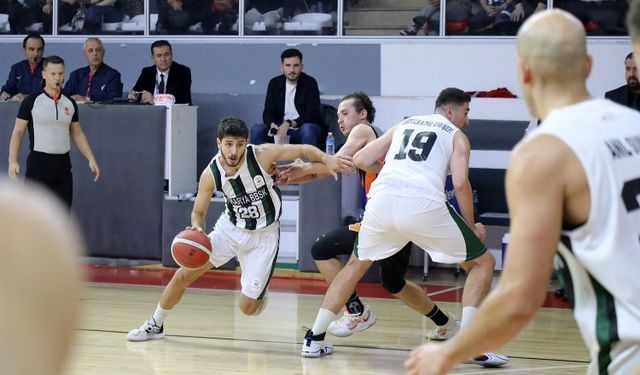 Sakaryalı basketbolcular Antalya’da galibiyet arayacak