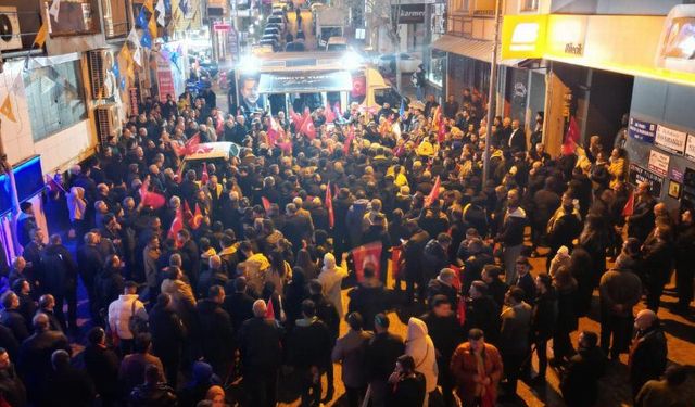 AK Parti'nin Bilecik adayı miting havasında karşılandı