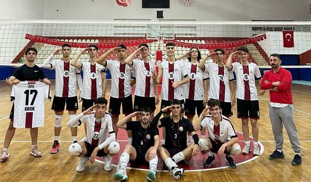 Gölcük Genç Erkekler voleybolda Kocaeli şampiyonu