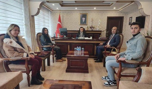 Başkan Aydoğmuş Kaymakam Nezir'i makamında ziyaret etti