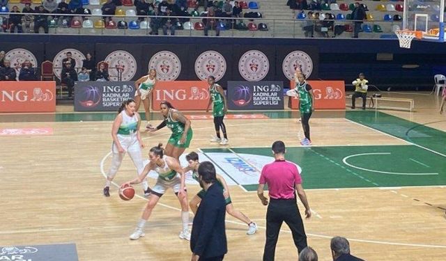 İzmit'in Perileri, Bursa Uludağ Basketbol'u 77-71 mağlup etti