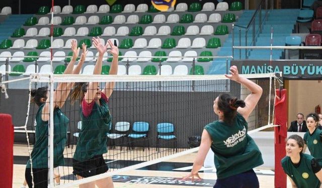 Manisa BBSK Play Off hazırlıklarını hızlandırdı