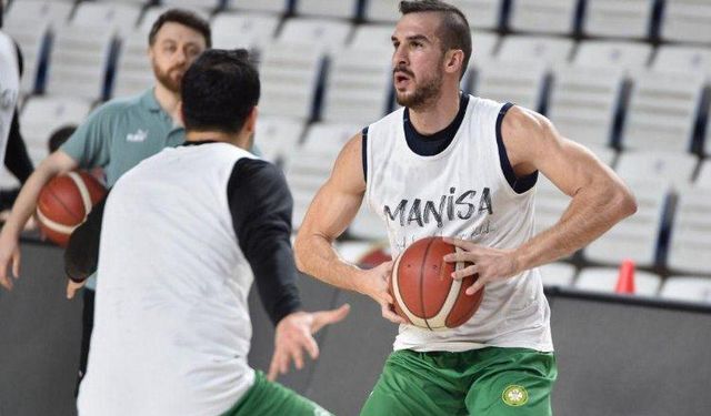 Manisa BŞB, Anadolu Efes karşısında