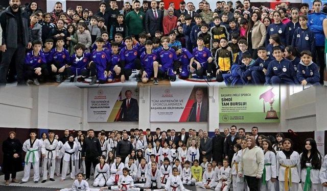 Sporcu Fabrikası iş başında