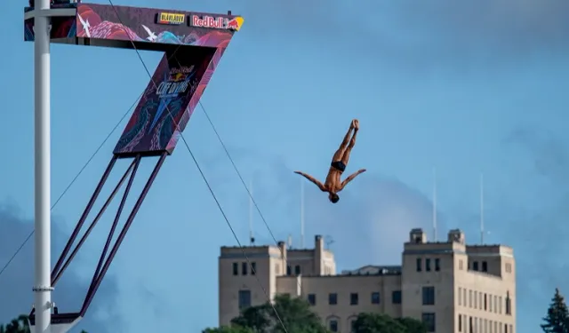 Red Bull Cliff Diving Norveçte kazanan Iffland ve Lichtenstein oldu