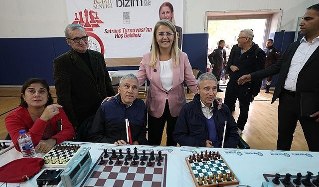 Bakırköy'de 'Cumhuriyet Bizim' Şenlikleri Başladı