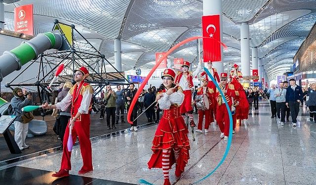 İGA İstanbul Havalimanı misafirlerini ‘Cumhuriyet coşkusu’na ortak ediyor