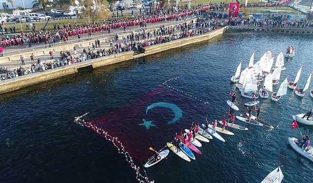 10 Kasım'da Atatürk İçin El Ele “Ata'ya Saygı Zinciri”