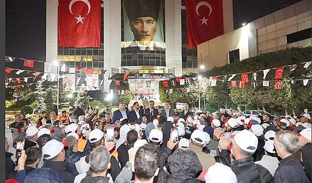 Bayrampaşa Belediyesi’nden işçilere yüzde 40 zam