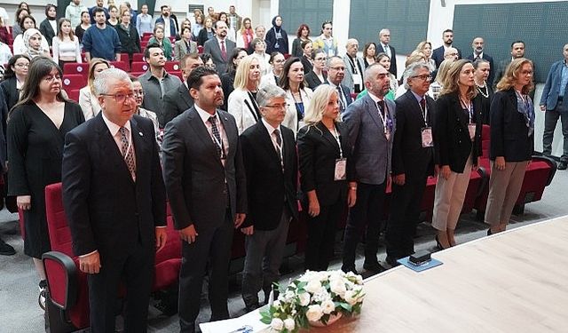  Ege Üniversitesinde  “Herkes İçin Sağlık Kongresi”  başladı