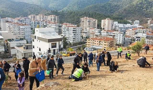 Fidanlar çocuklar için dikildi.. 