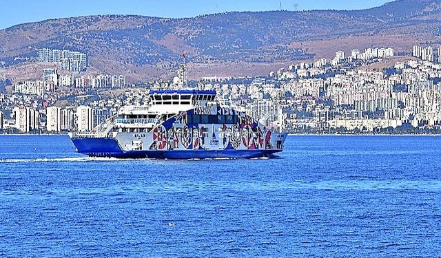 İzmir Büyükşehir Belediyesi İZDENİZ Genel Müdürlüğü’nün işlettiği araba vapurlarının ücret tarifesinde düzenlemeye gidildi