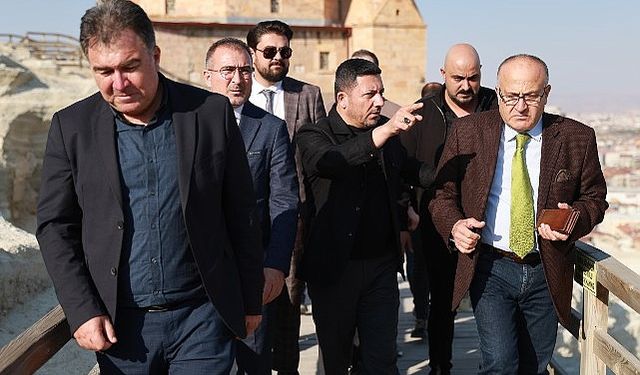 Türkmenistan'ın Ankara Büyükelçisi Mekan İshanguliyev, Kayaşehir’i Gezdi