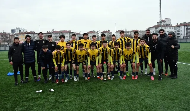 Kayseri Talas Belediyespor yine şampiyon