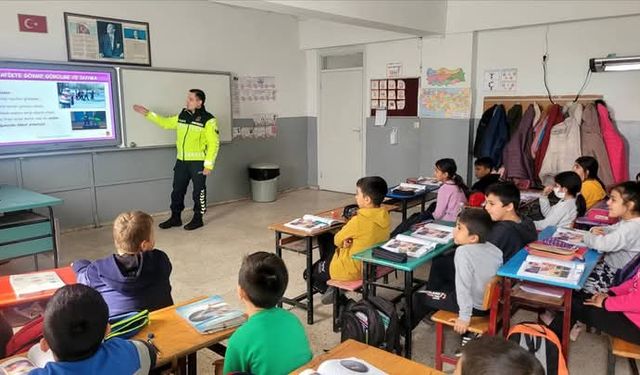 Erzin'de öğrencilere trafik eğitim semineri…