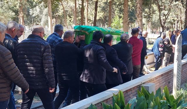 Zarife Mansur Taş 79 yaşında hayatını kaybetti.