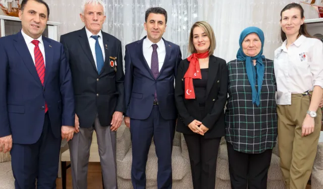 Bilecik Valisi Aygöl’den Kıbrıs Gazisi Bilal Özkan’a ziyaret