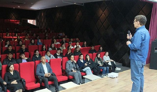 Bonus Hoca” öğrencilerle buluştu