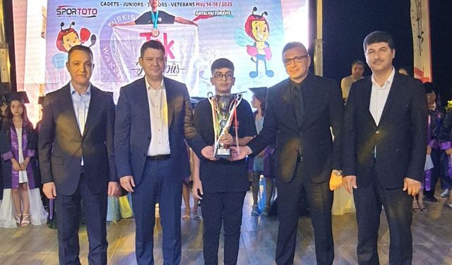 Tek Kampüslü Sporcunun Dünya Kupası Başarısı
