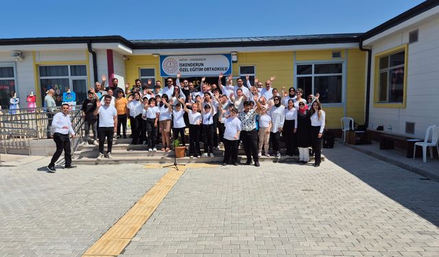 Özel Eğitim Ortaokulu’nda kutlama…