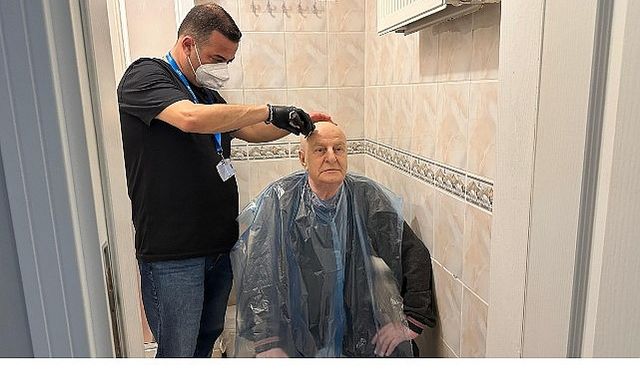 Bakırköy Belediyesinden Bayram Öncesi “Evde Berber” Hizmeti