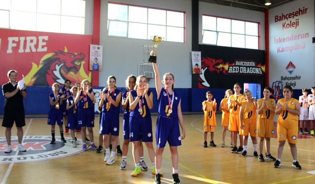 Güney Akademi’den 7 Şampiyonluk, 4 İkincilik