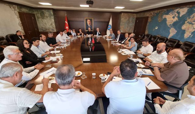 Milletvekili Özel, Sektör Temsilcileri İle Buluştu