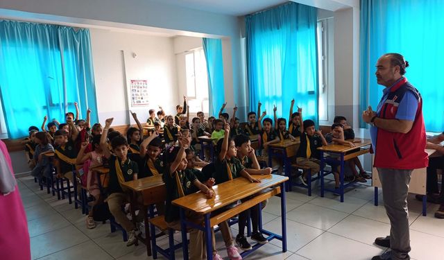 Öğrenciye güvenilir gıda ve hijyen eğitimi…