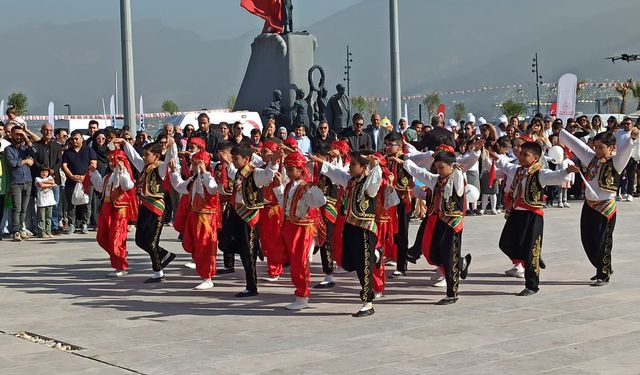 Çocuk Hakları Günü’nde İskenderun’da Şenlik...