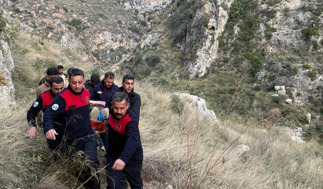 Dağ yürüyüşünde Yaralandı